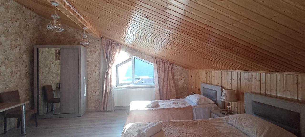 Guest House Tamta Kasbegi Buitenkant foto