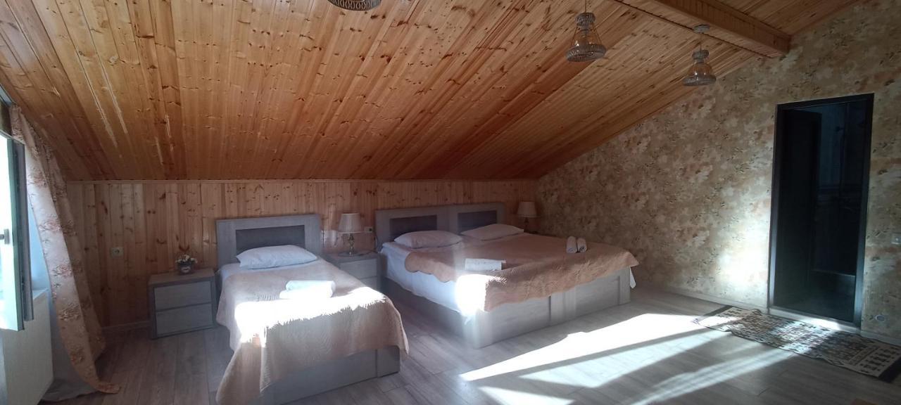 Guest House Tamta Kasbegi Buitenkant foto